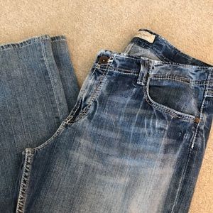 BKE Jeans. Wendi stretch size 32 33 1/2